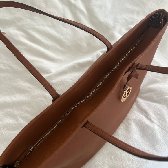 Henri Bendel Bag - Picture 8 of 8